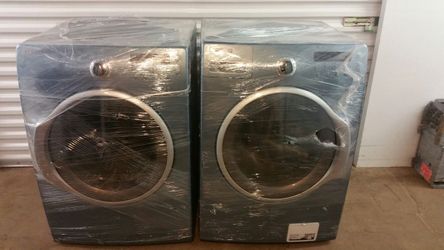 Samsung Washer & Dryer Stackable Front Loaders Set