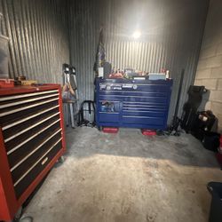 Snap On 55” Toolbox KCP1422ZHE + Tools 