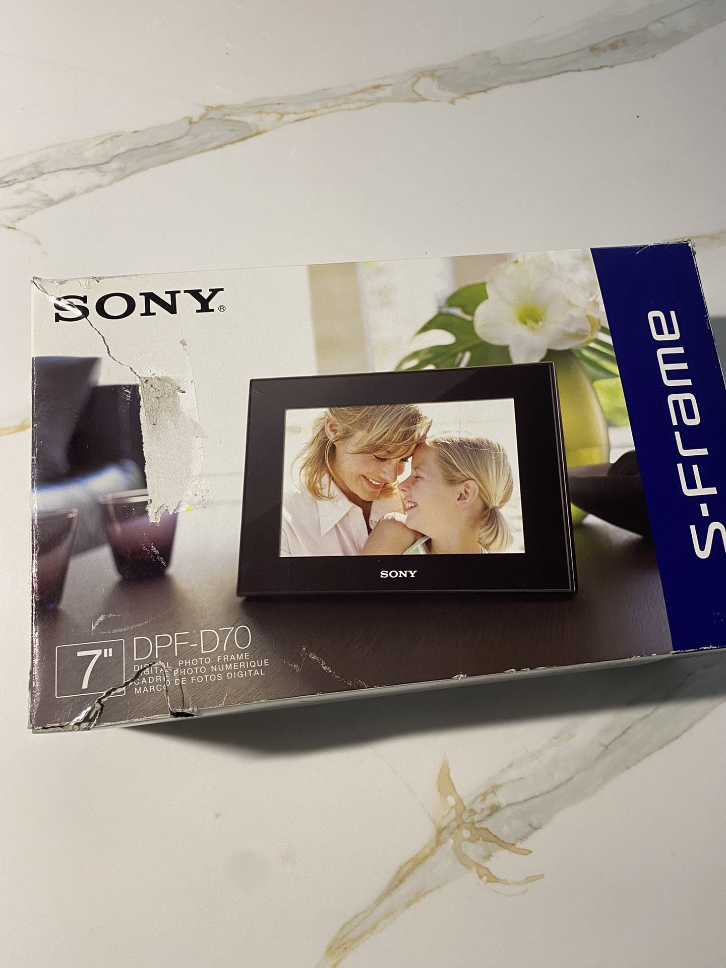 Sony 7” Digital Photo Frame 