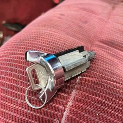 80-86 Ford truck Ignition Cylinder And Key
