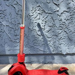 Jetson 3 Wheel scooter Red With lights $10