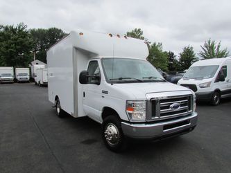 2014 Ford E-350 Cutaway