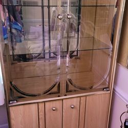 Showcase with glass doors