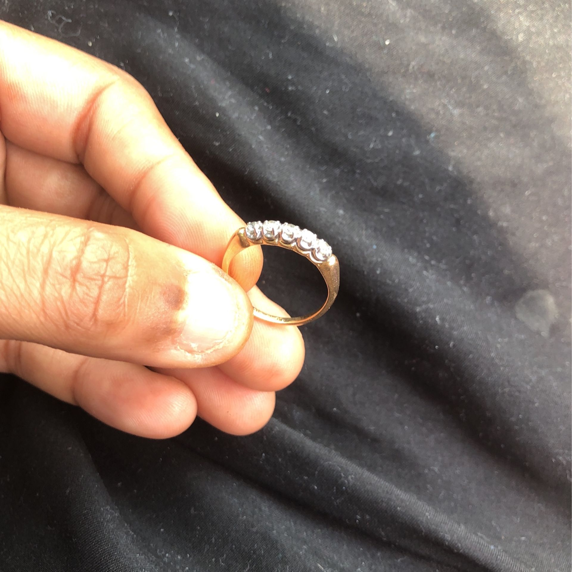 14k Magic Glo Engagement Ring 5 Diamonds