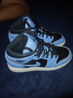 Nike tall air forces size 6.5Y