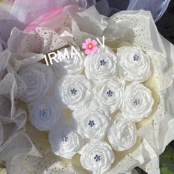 Ramo De Rosas De Papel Rositas Color Blanco Rosa Y Rojo Disponible A La Venta 🌸🌹