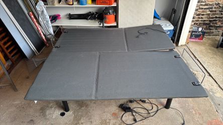 Adjustable king size platform bed split powered