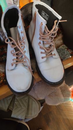Girls White Boots