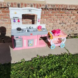 Used Little Girls Kitchen 