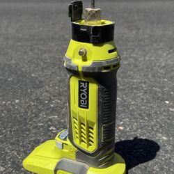 RYOBI Cordless Cut Out Tool 
