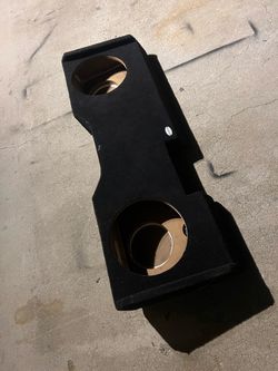 ($120 firm) 2/12s  Sub box 2014 to 18 Chevy Crew or GMC ***NOT PORTED***