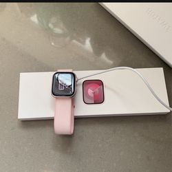 Apple Watch pink 45MM series 9