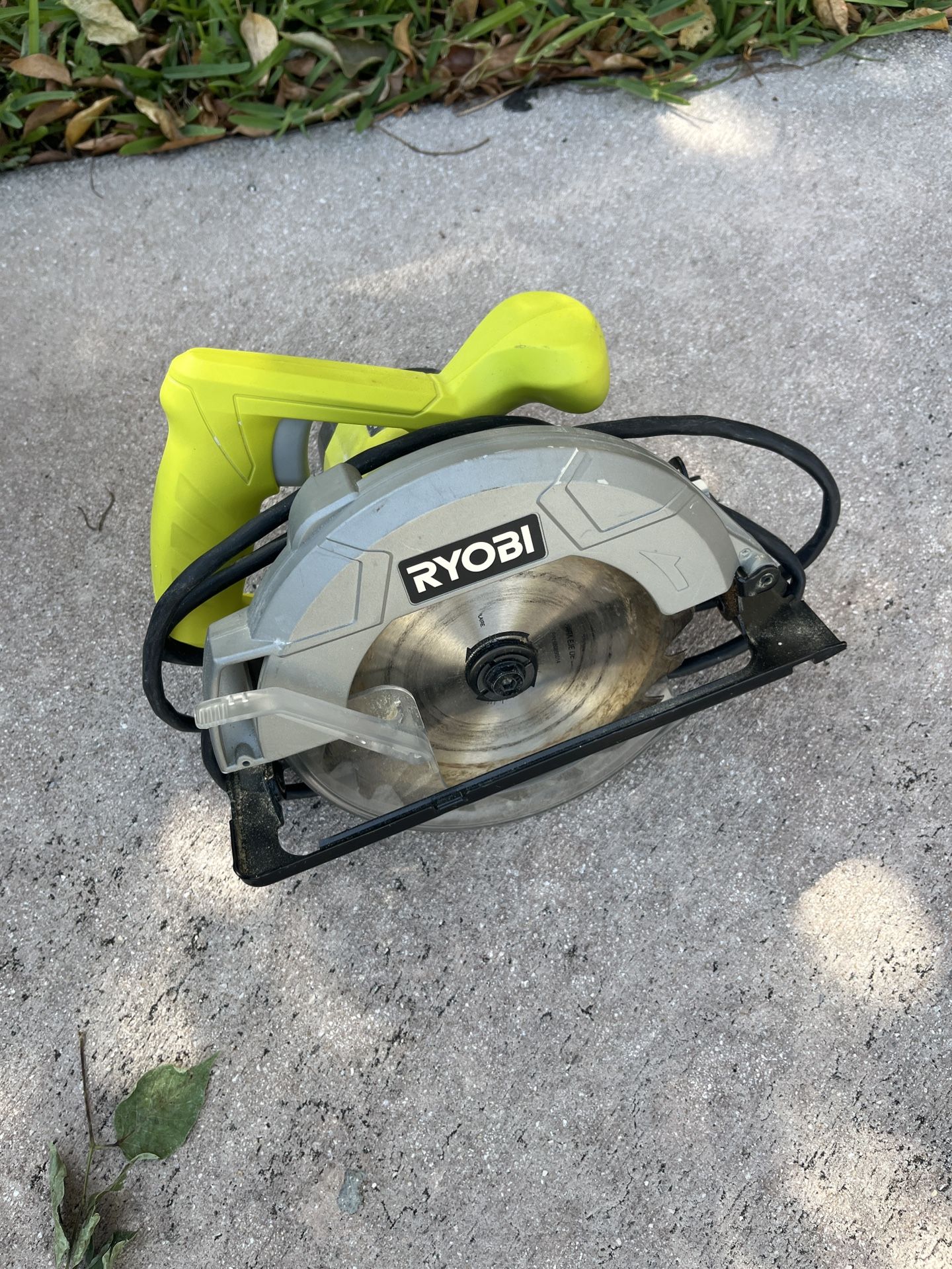 Ryobi Electric Saw