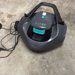 AIPER Pool Cleaner Seagull SE Robotic Pool Vacuum