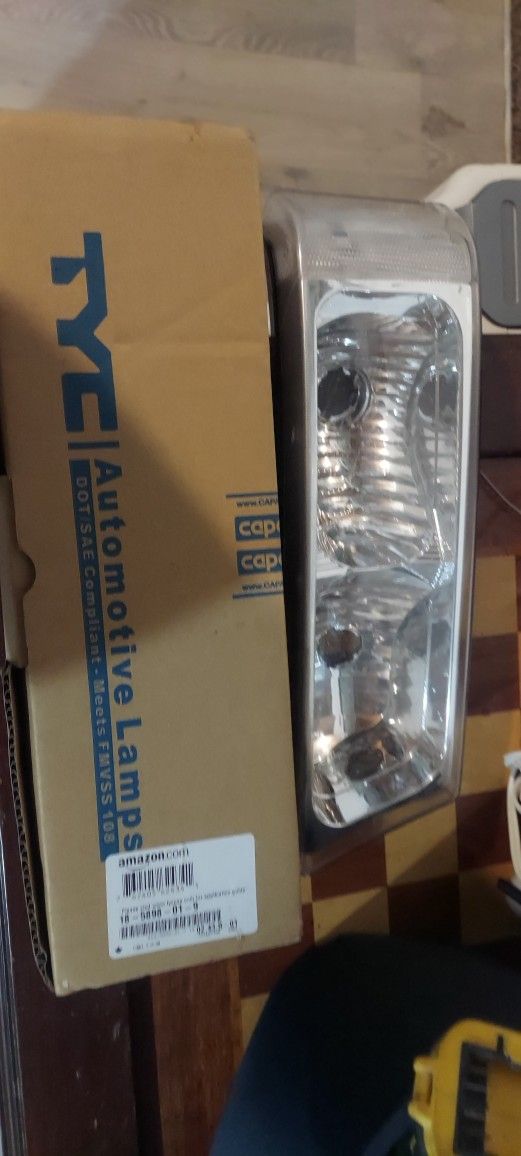 2003-2006 Chevy Sikverado Turn  Signal Lights