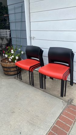7 Red Chairs