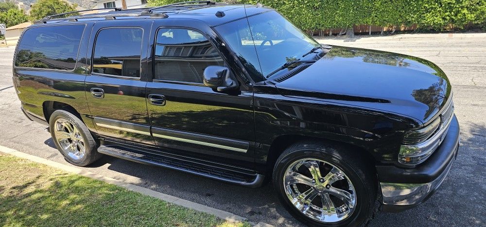 2004 Chevrolet Suburban