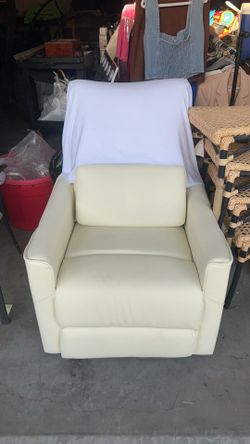 Recliner new