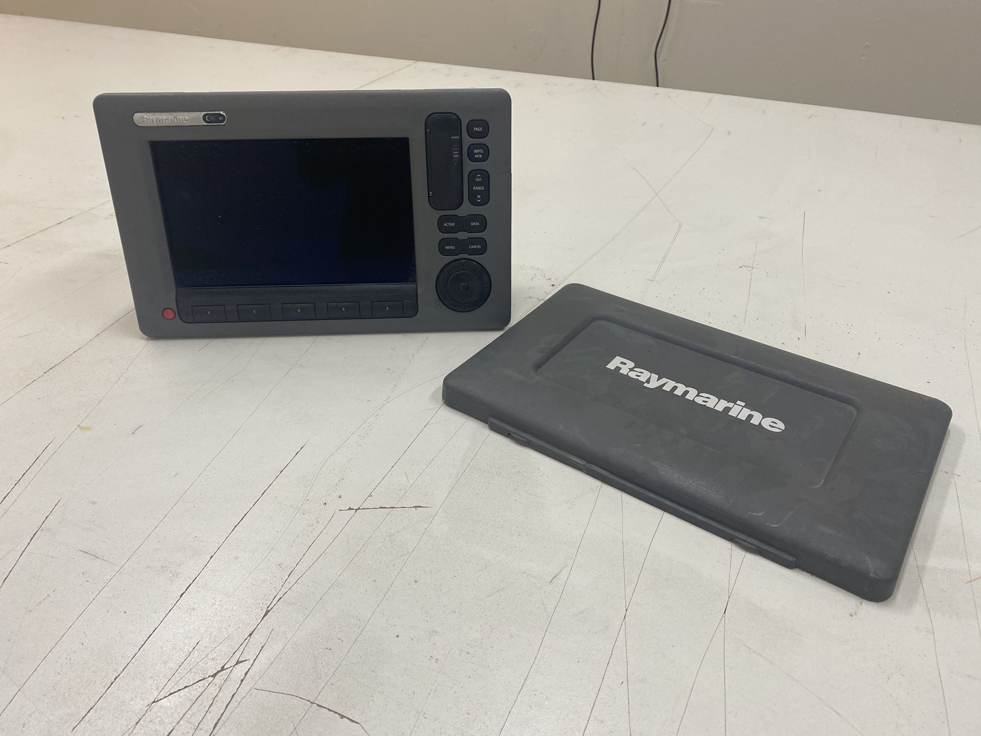 GPS Navigation “Raymarine”