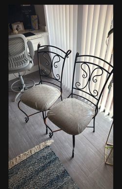 Set of 2 Wrought Iron Dining Chairs