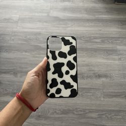 iPhone promax 12 cow print cell phone case. A
