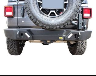 New in box 2018-2025 Wrangler JL TJM USA rear bumper and Tire carrier (fits 40")
