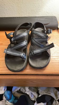 Hokka Sandals