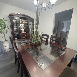 6 chair dining room set + china cabinet