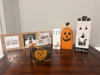 Halloween wooden decor lot