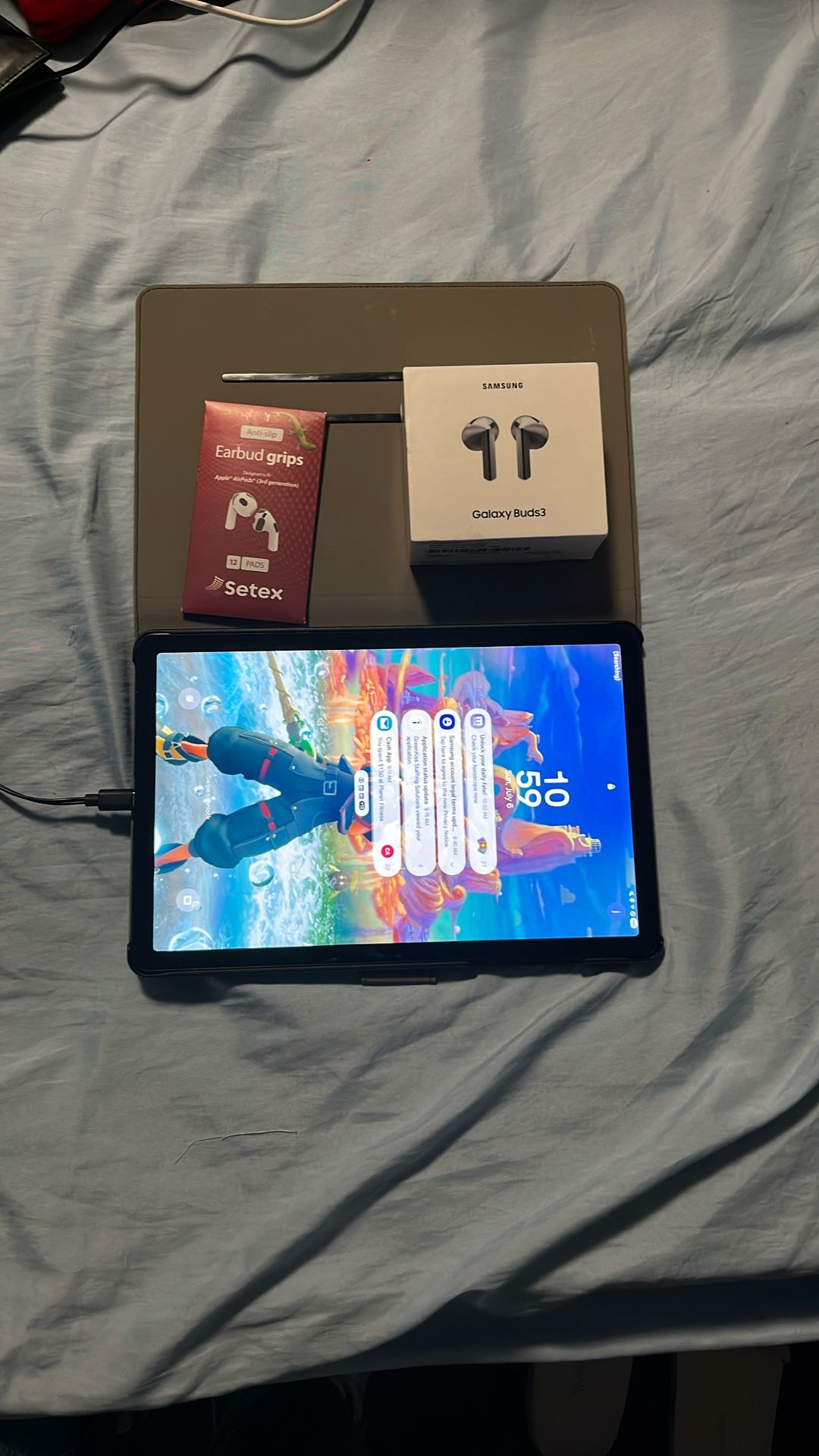 Samsung Galaxy Tablet And Bud3