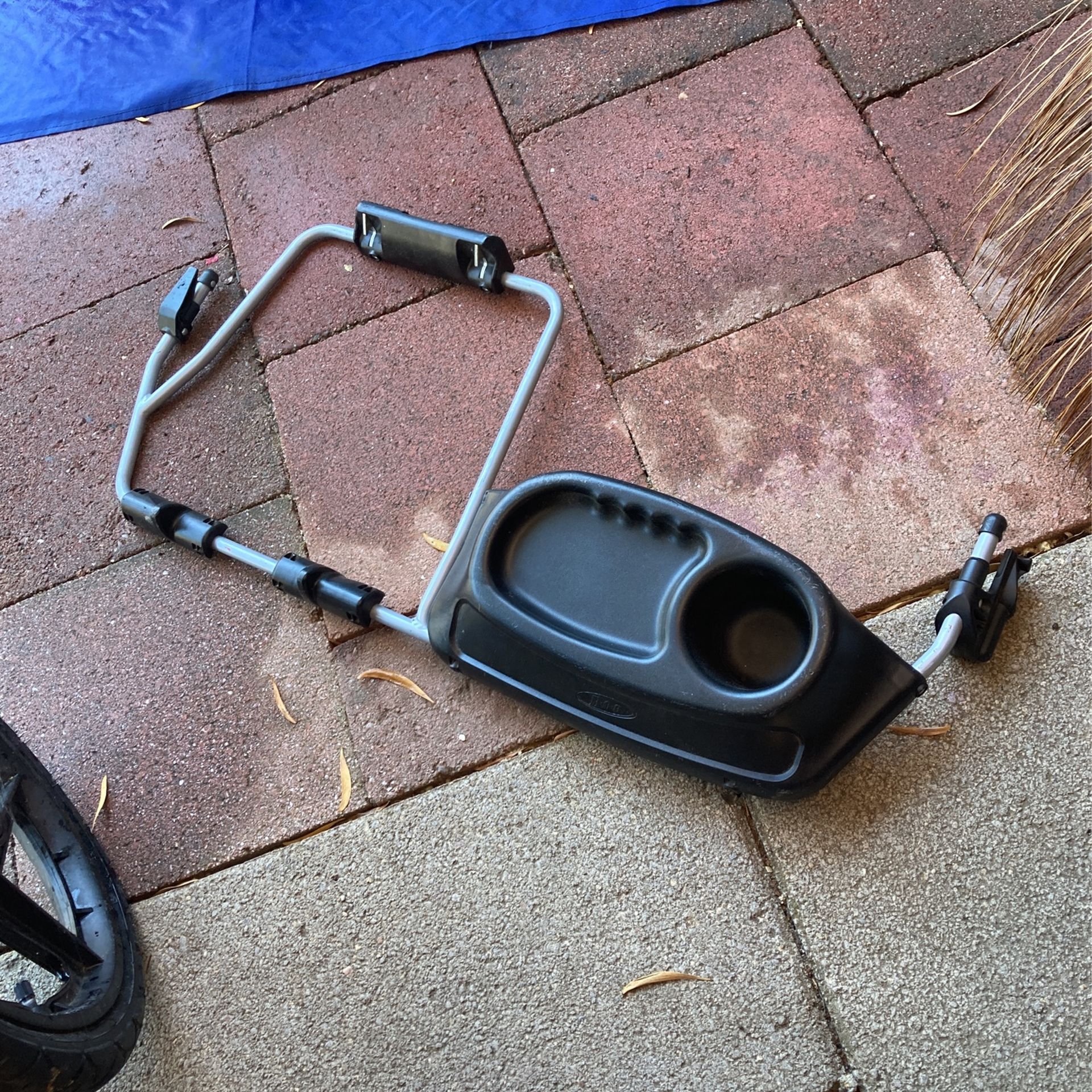 Bob Duallie Snack Tray/Graco Car seat Adapter