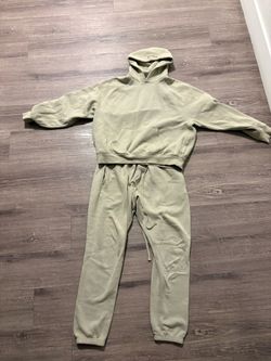 Essentials Sweatsuit 