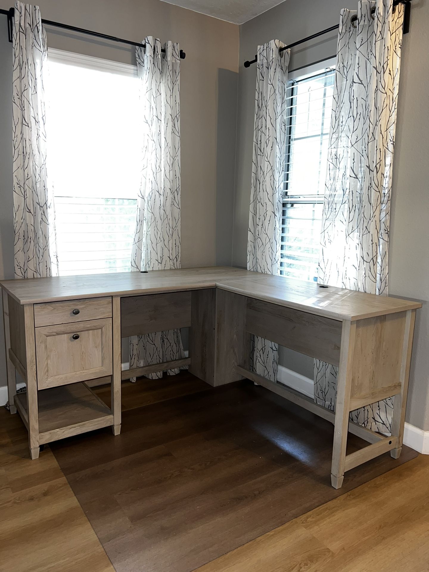 FREE 59 Inch L Shaped Corner Desk **pick up Only**