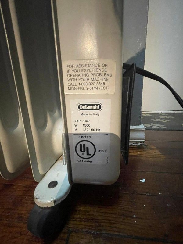 De'Longhi Portable Oil Filled Electric Radiator for Sale in Queens, NY -  OfferUp