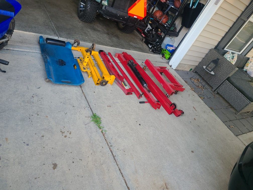 Engine Hoist Cherry Picker Engine Stand And Mac Tools Creeper