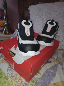 Nike Air Max Bolt
