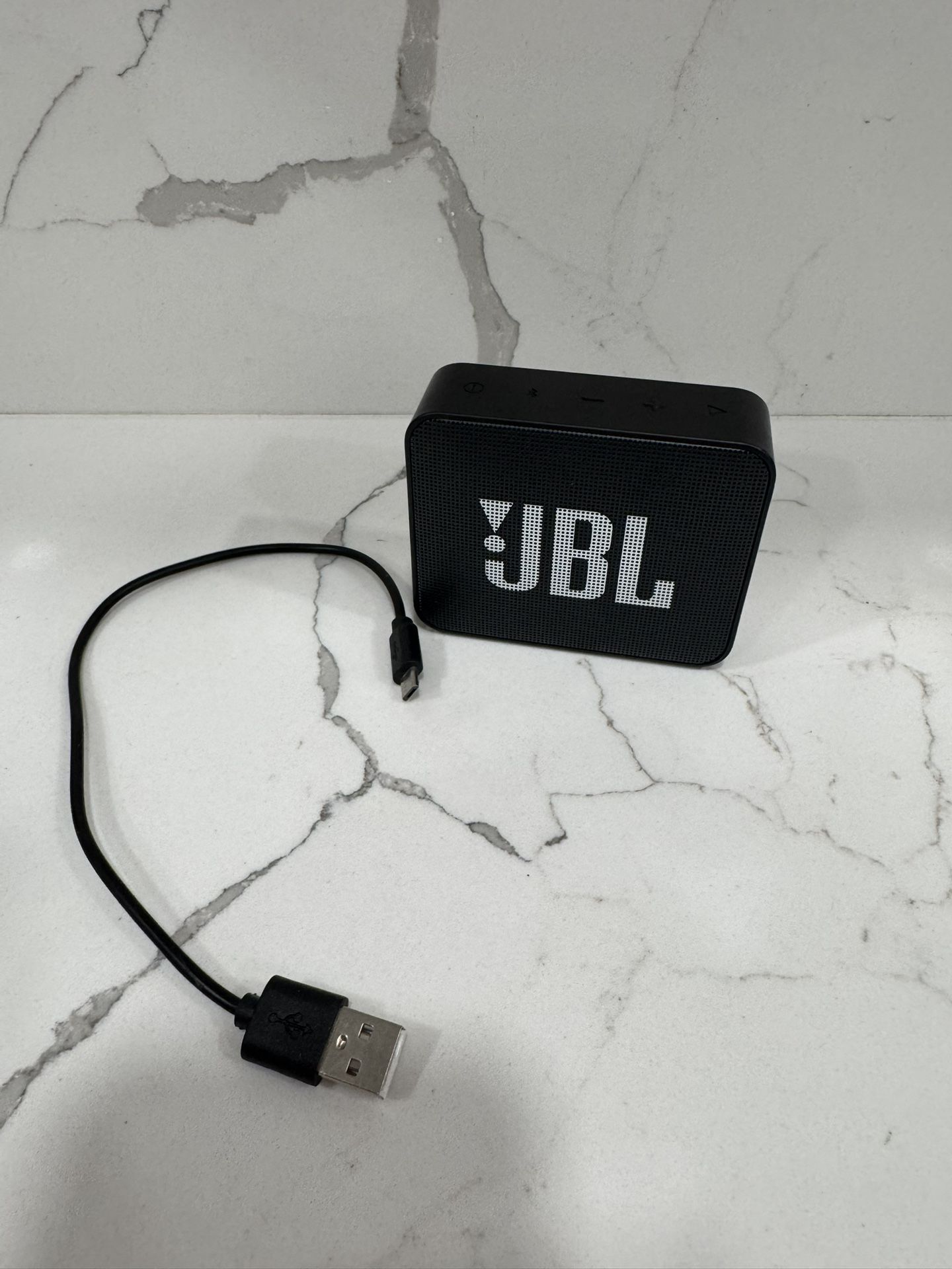 JBL speaker with charger. If it’s posted it’s available. Only msg when ready to pick up.