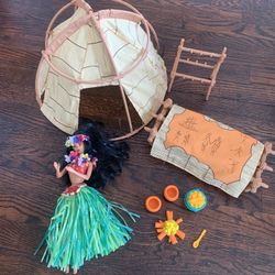 1993 Pocahontas Powhatan Village Playset + 1994 Polynesian Barbie Incomplete Set