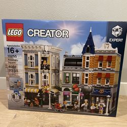 LEGO Creator Assembly Square