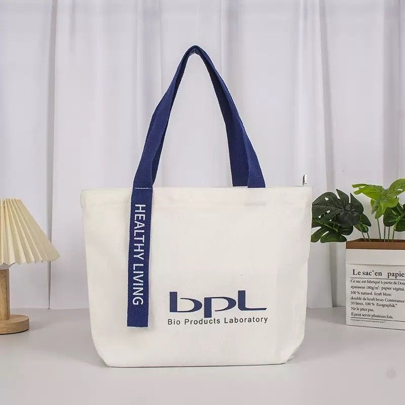 The convenient handbag that can be customized is very convenient to go shopping