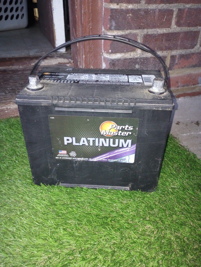 Parts Masters Platinum Trick Van Battery