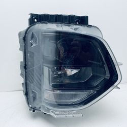 2019-2020 HYUNDAI SANTA FE RIGHT PASSENGER SIDE HEADLIGHT HALOGEN OEM