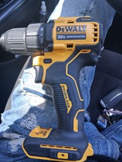 DEWALT 20V MAX ATOMIC COMPACT DRILL/DRIVER