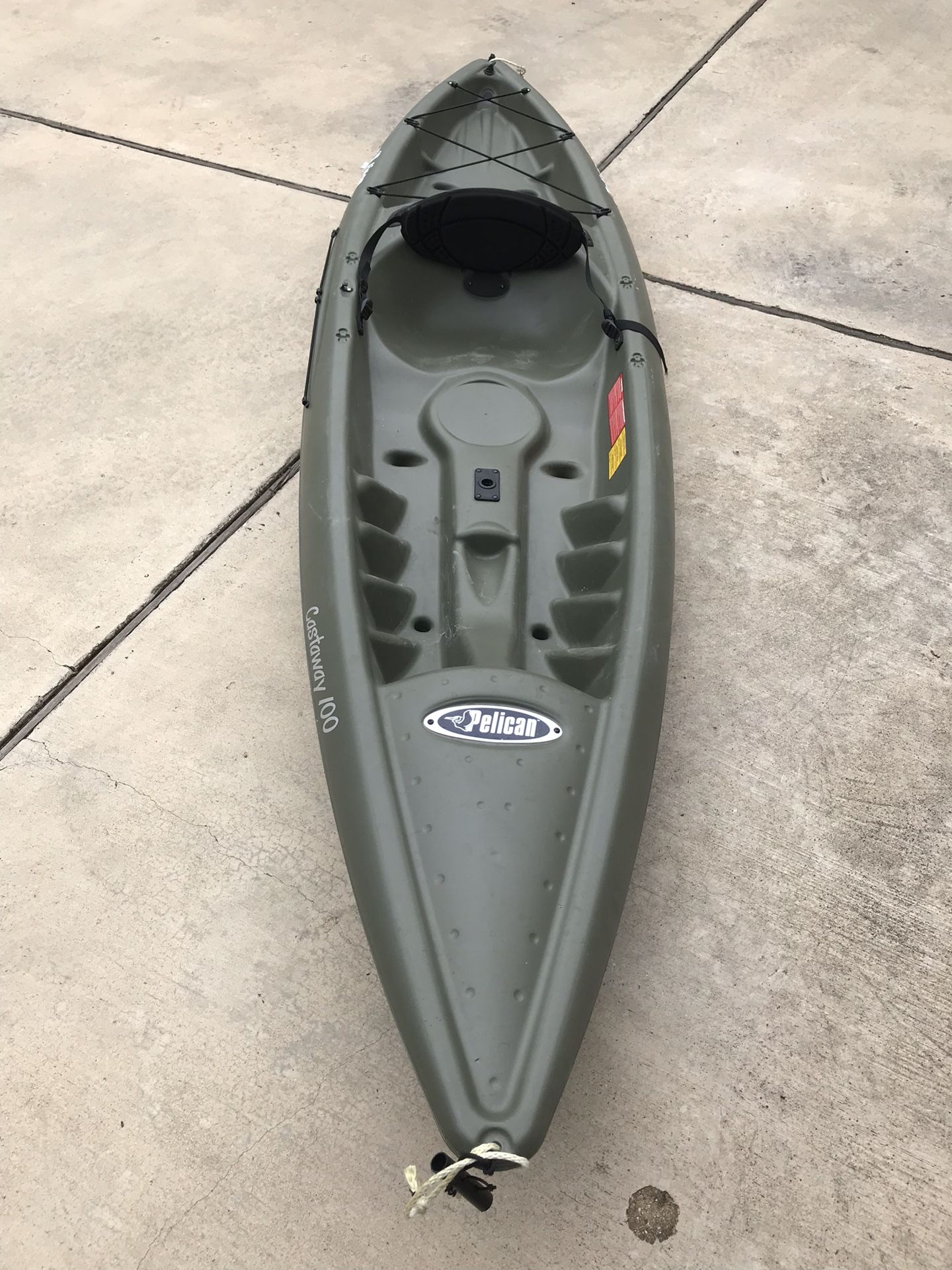 Pelican Castaway 100 Fishing Kayak Green Boat