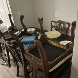 Dining Room Table 