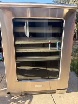 Electrolux 24-inch undercounter wine cooler