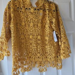 Lace Zipper Back Top. Brand New Size L