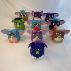 Furby lot - 10 Vintage Figurines (collectibles) 