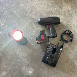 Snap On Impact 1 2 Model CT3850 with Battery And Working Light