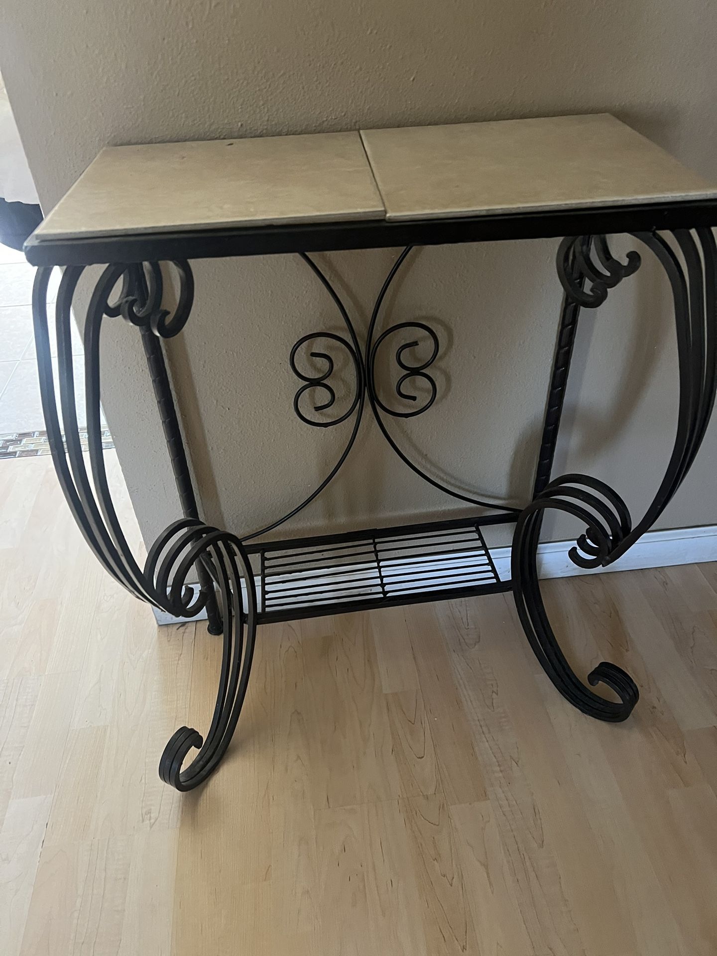 Entrance Table